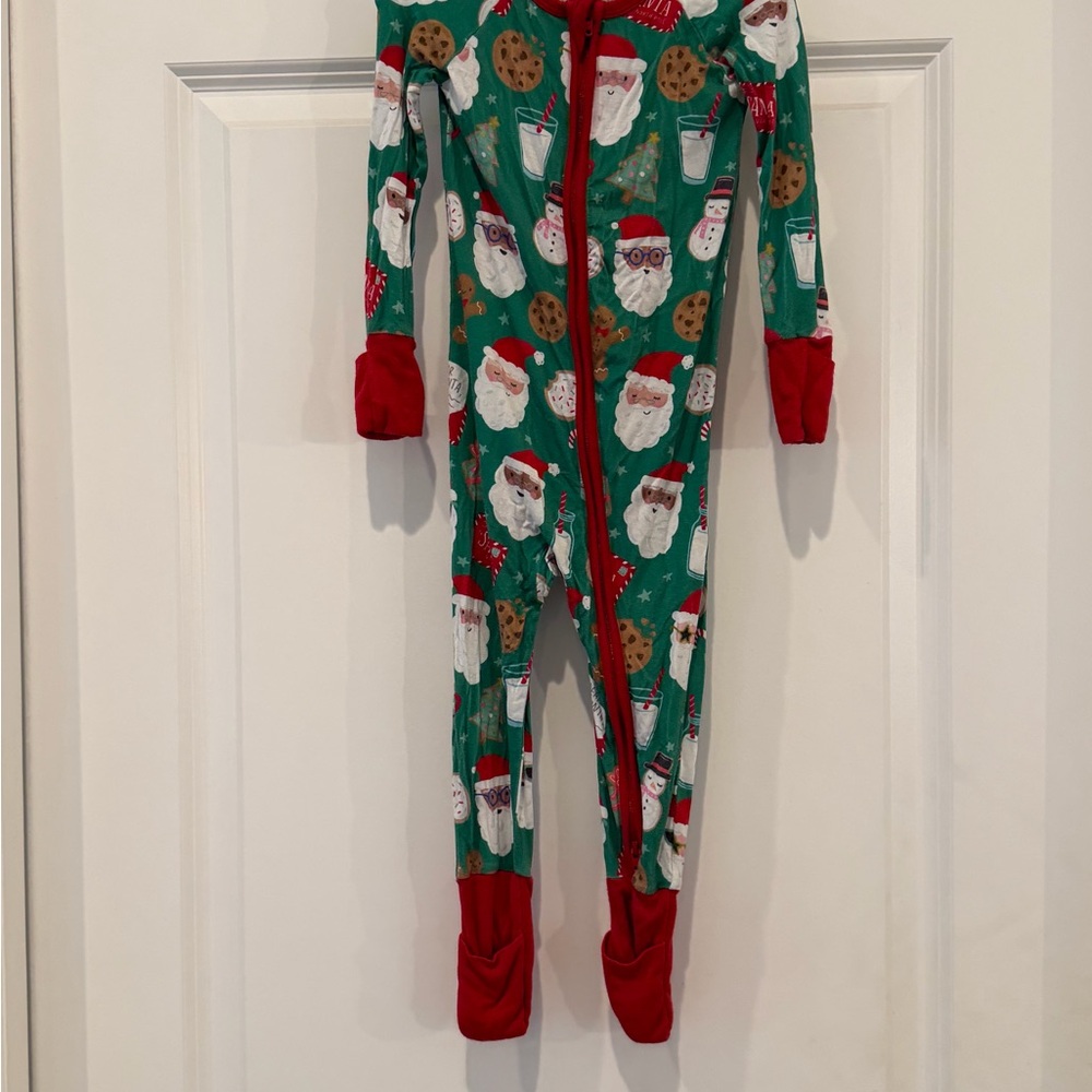Little Sleepies Zippy in Cookies for Santa Print